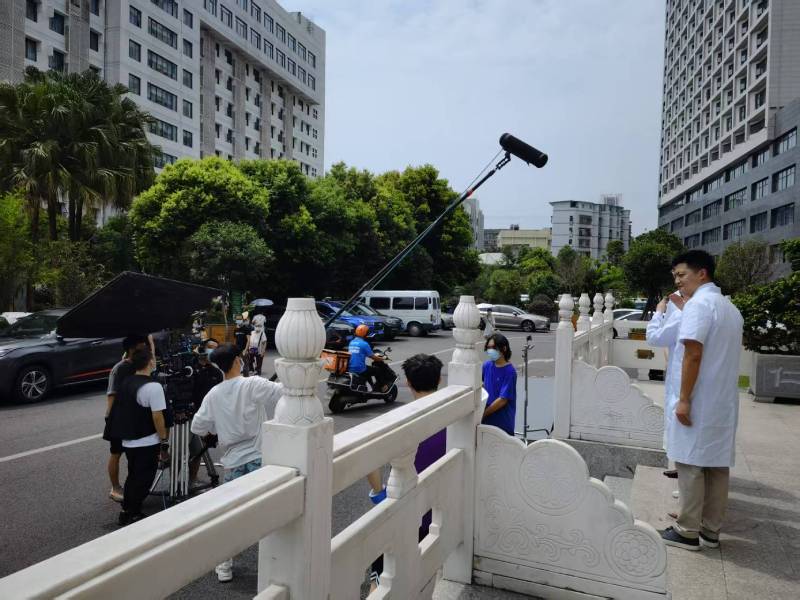 成县广告片拍摄公司低成本实现高规格制作的诀窍